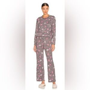Splendid Charcoal Pajama Set with Pink and White Lip Print